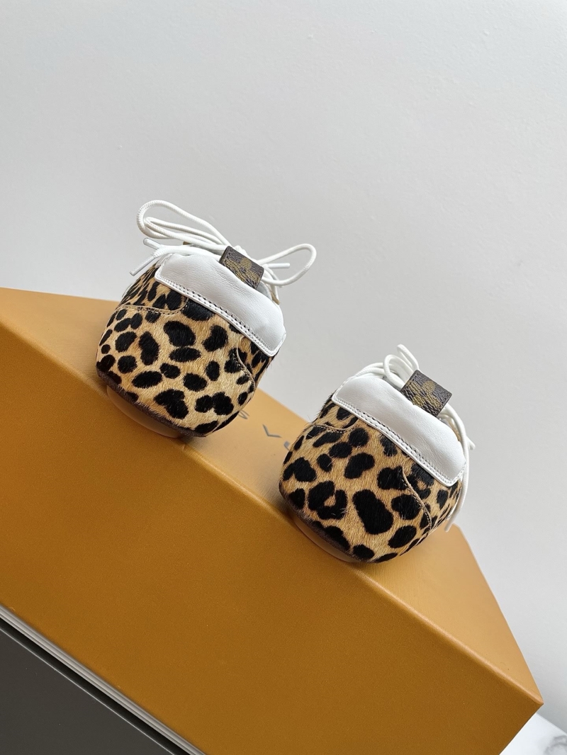 l0vis Vvtt0n trainer sneaker